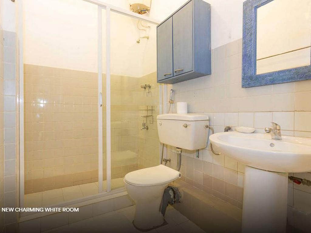 7 - A Charming White Bed & Breakfast 2*